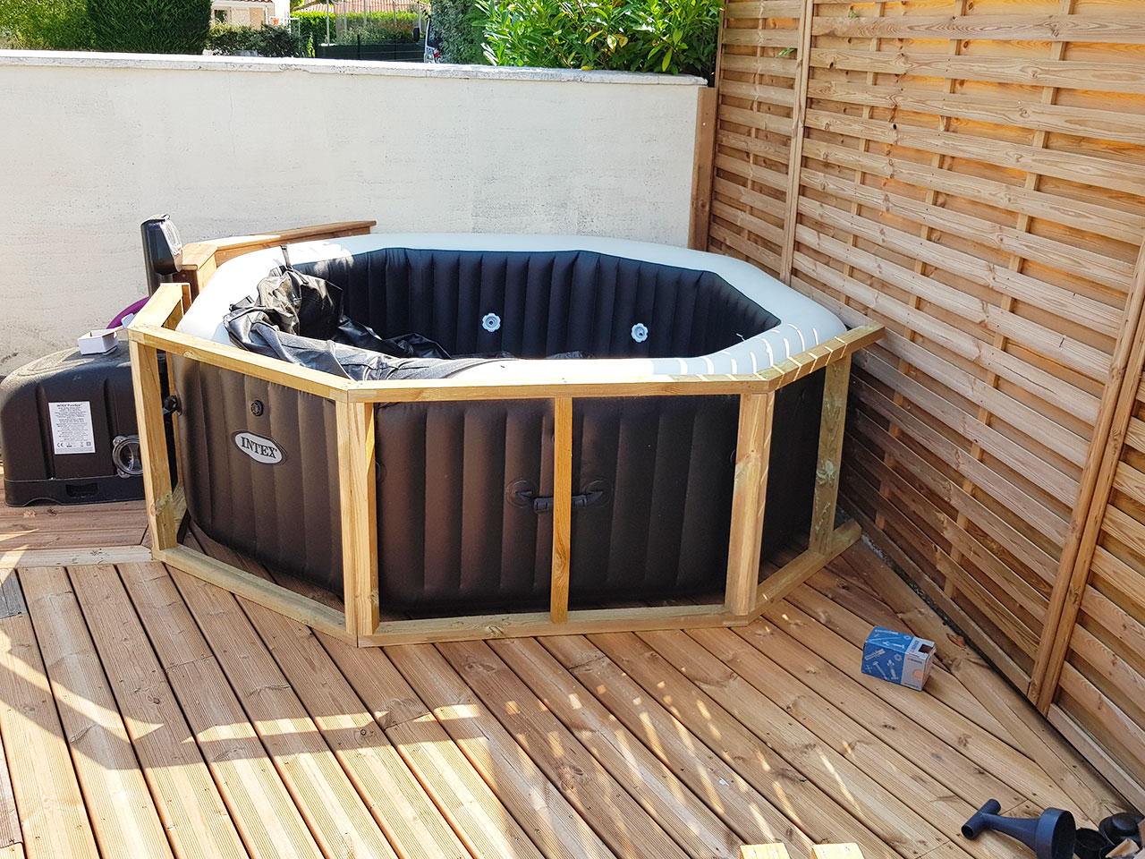 Terrasse jacuzzi MBG Menuiserie Betin Guillaume
